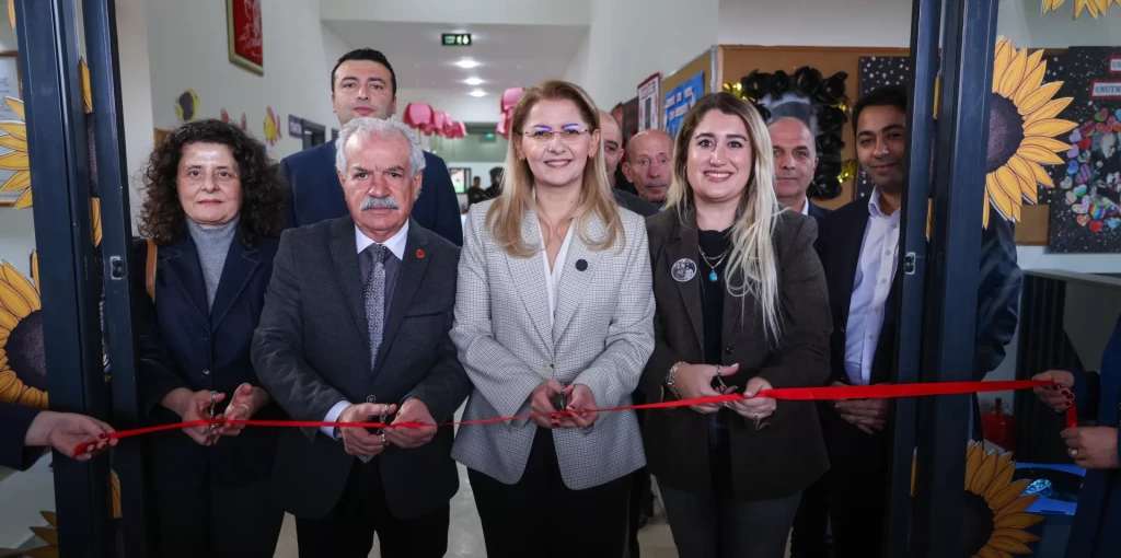 Muzeffer İzgü Gündüz Çocuk Bakım Evi