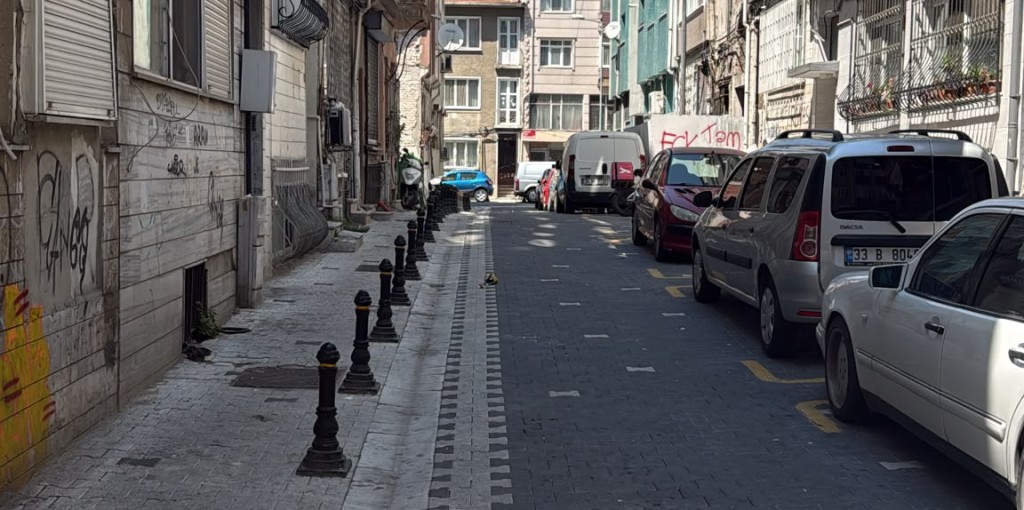 Aralık Sokak Yenilendi