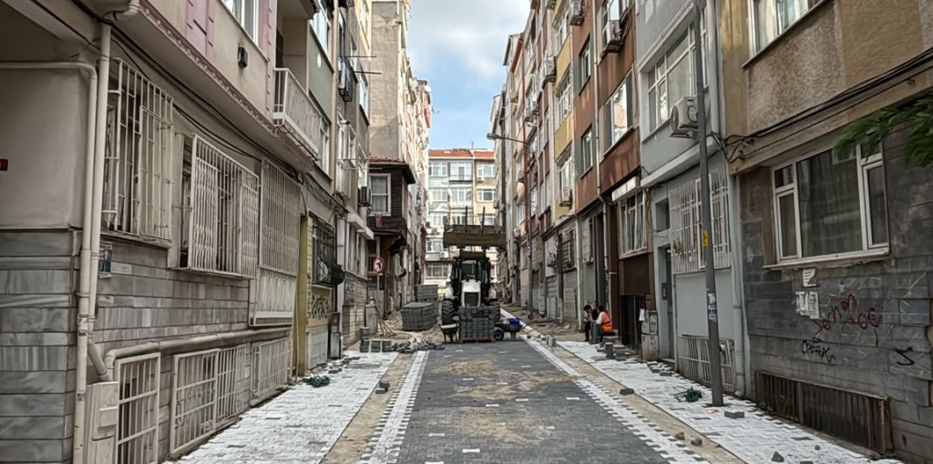 Muhtar Tahsin Sokak Yenilendi