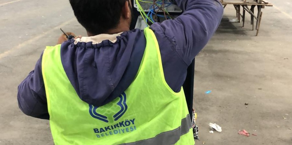 Yeşilköy Pazar Alanı Elektrik Altyapısı Yenilendi.