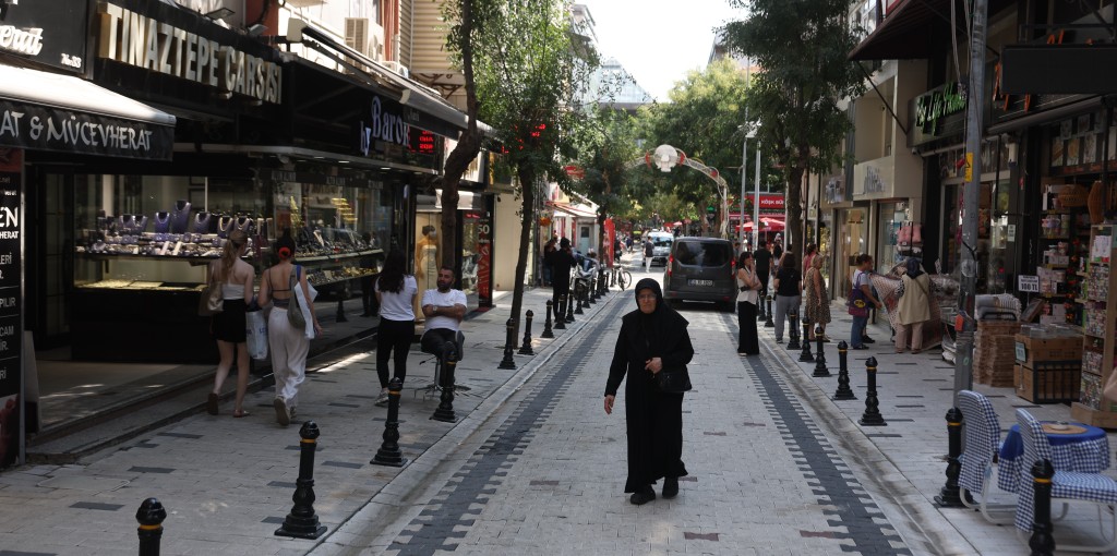 Zeytinlik Mahallesi Asfaltlama Çalışması