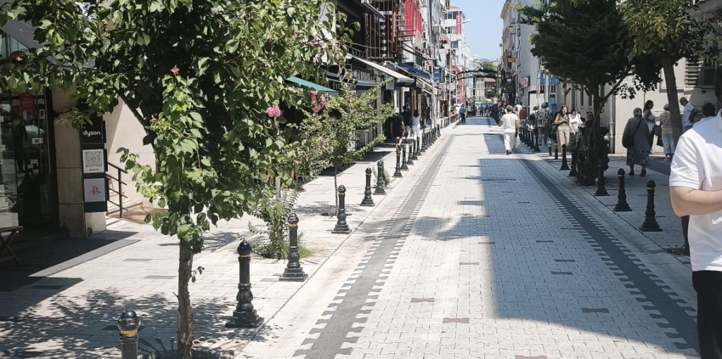 Zeytinlik Mahallesi Asfaltlama Çalışması