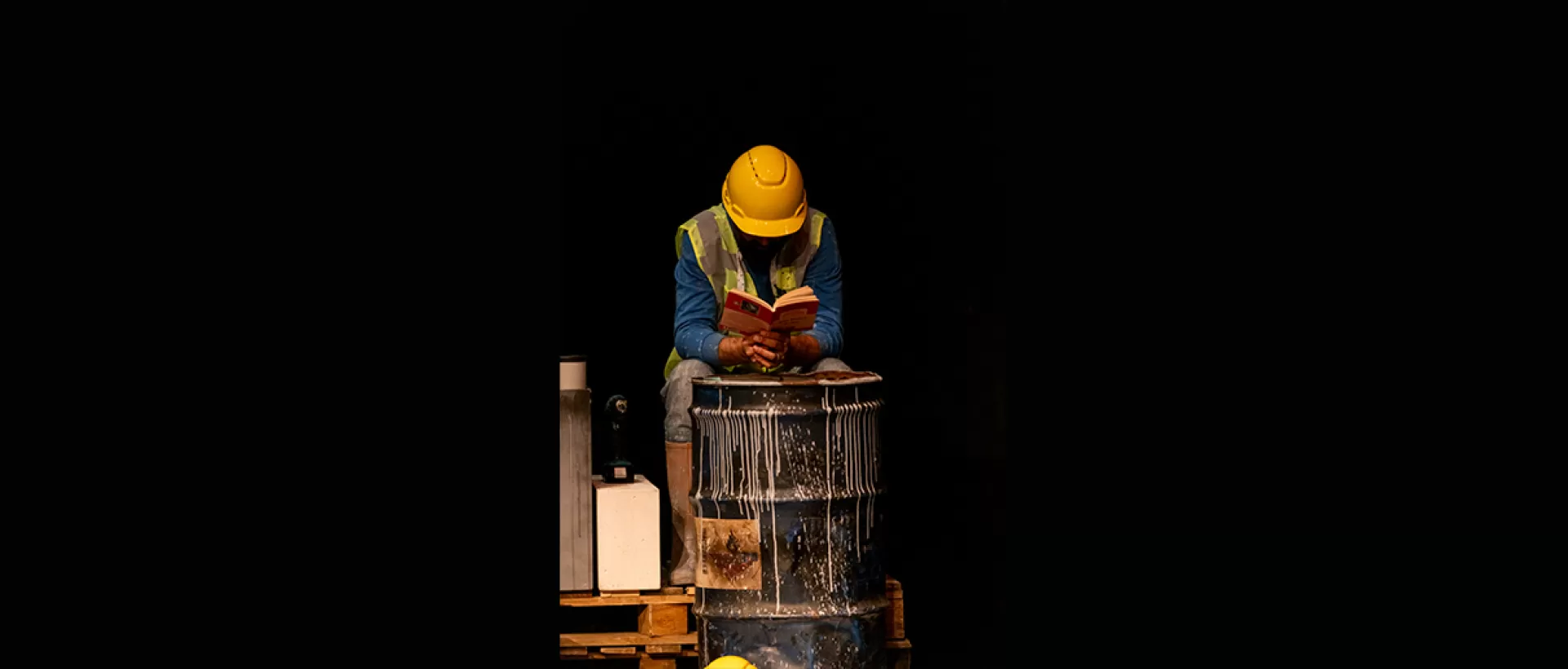 ''Babil Kuleleri' Oyunu Bakırköy Belediye Tiyatroları Yeni Sezonda Gösterime Başladı