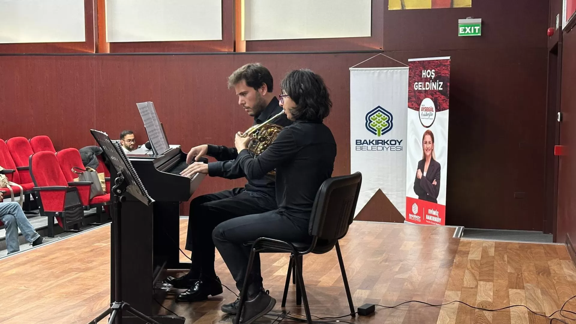 BAKIRKÖY’DE “İŞ ÇIKIŞI KONSERLERİ”