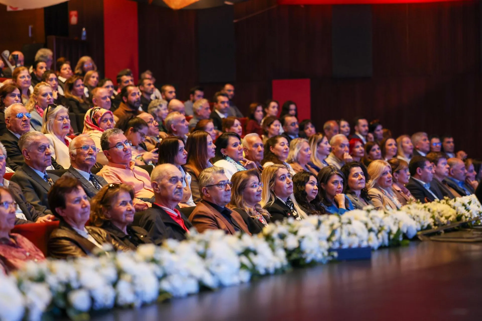 BAKIRKÖY’DE HİZMET DOLU 2 YIL LANSMANI