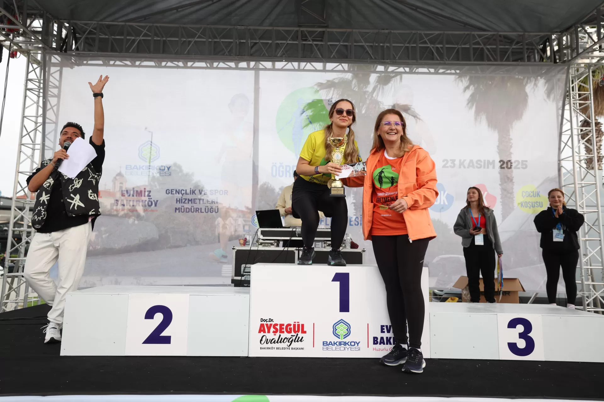 BAKIRKÖY’DE ÖĞRETMENLER GÜNÜ KOŞUSU