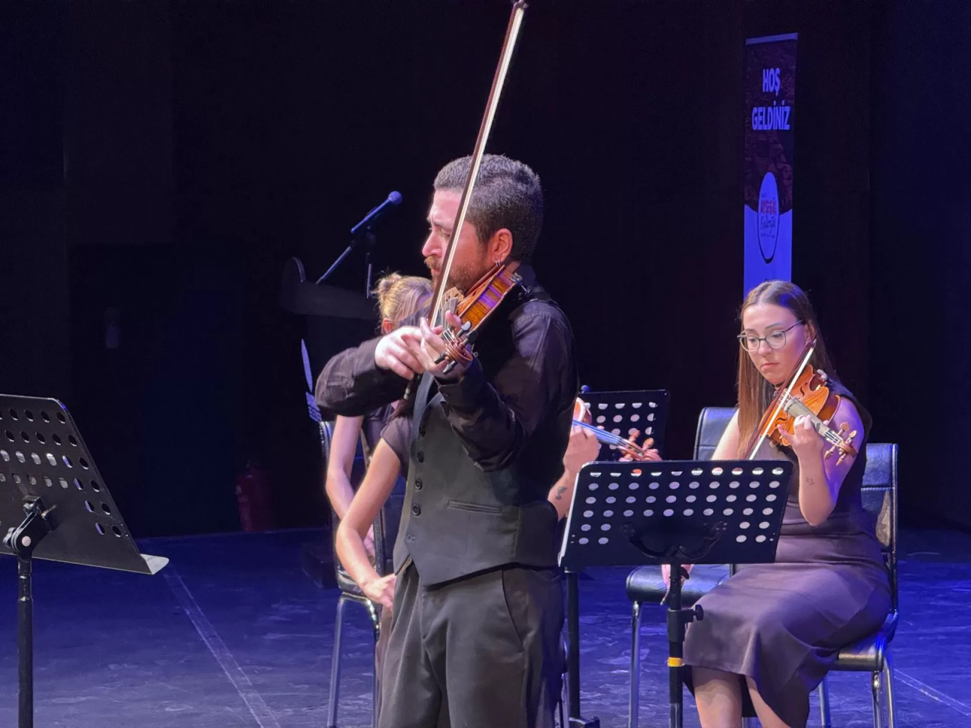 BAKIRKÖY’DE CUMHURİYET ÖĞRETMENLERİ İÇİN KONSER DÜZENLENDİ