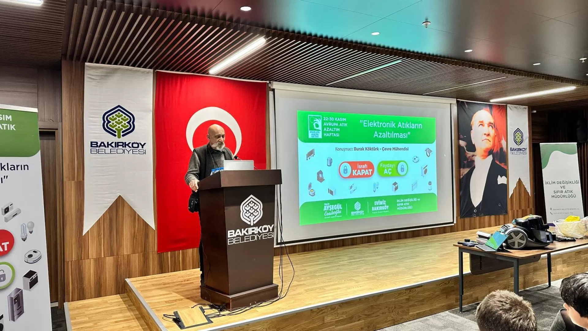 BAKIRKÖYLÜ ÇOCUKLAR ELEKTRONİK ATIKLAR KONUSUNDA BİLİNÇLENDİRİLDİ