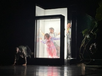 BAKIRKÖY BELEDİYE TİYATROLARI SAĞLIK ÇALIŞANLARI İÇİN SAHNELEDİ