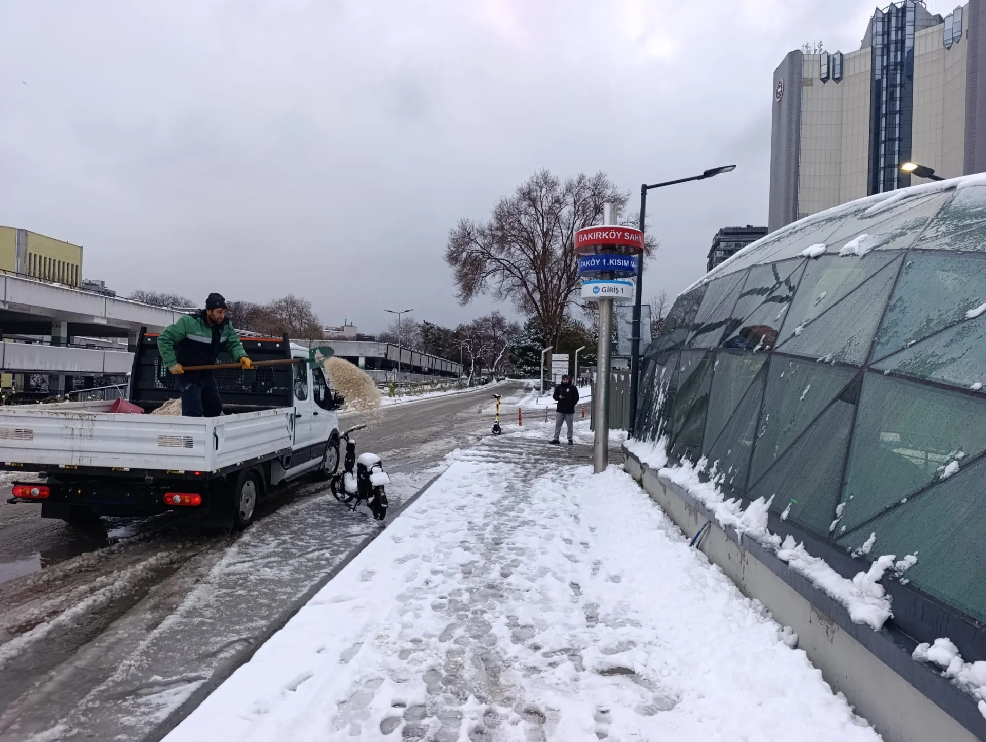 BAKIRKÖY’DE KAR SEFERBERLİĞİ