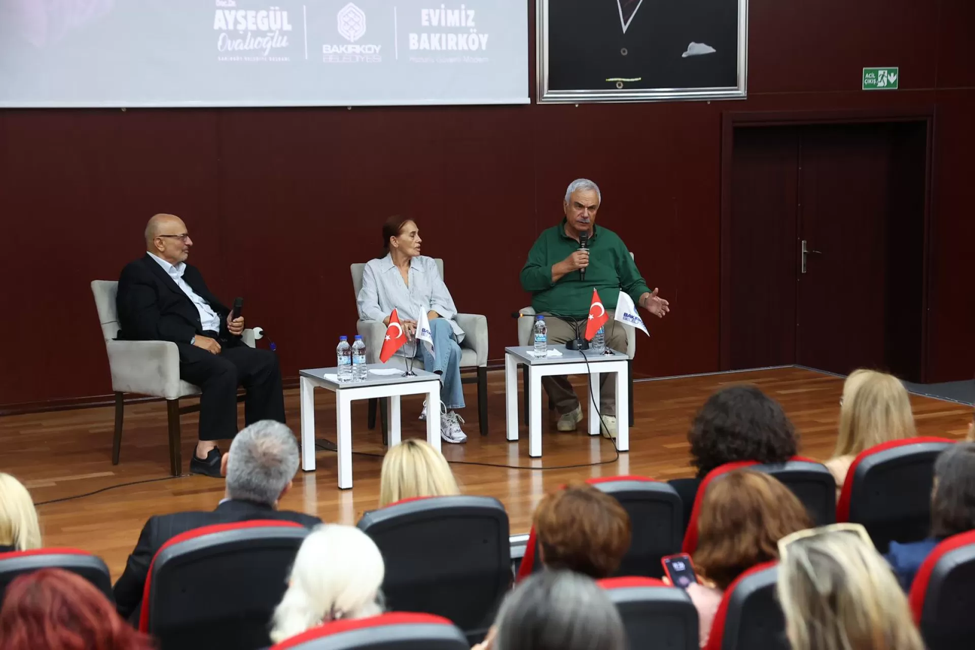 TARIK AKAN BAKIRKÖY'DE ANILDI