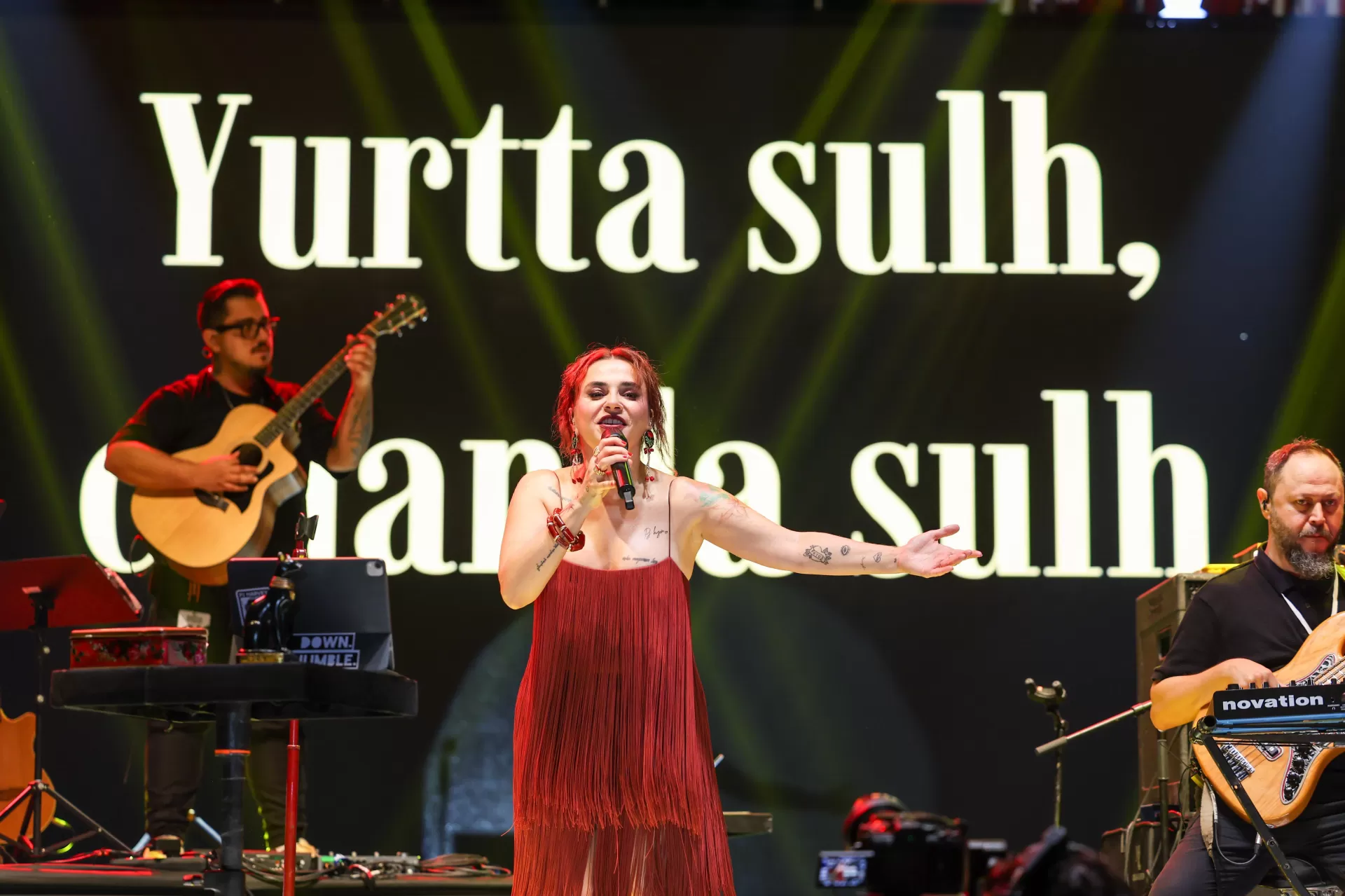 BÜYÜK ZAFER BAKIRKÖY’DE COŞKUYLA KUTLANDI