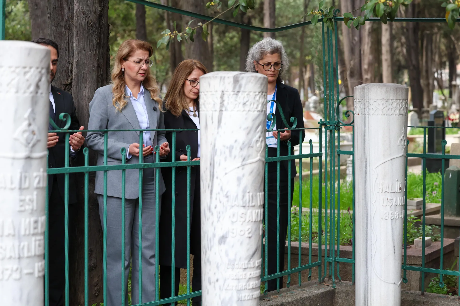 HALİD ZİYA UŞAKLIGİL MEZARI BAŞINDA ANILDI