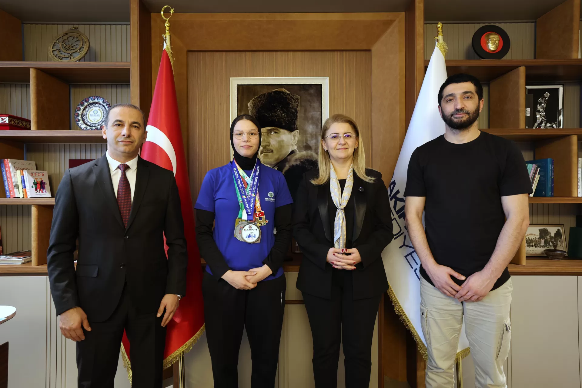 MİLLİ KARATECİ ZEYNA GABALLA YENİ BAŞARILARA BAKIRKÖY BELEDİYESİ SPOR KULÜBÜ’NDEN İMZA ATACAK