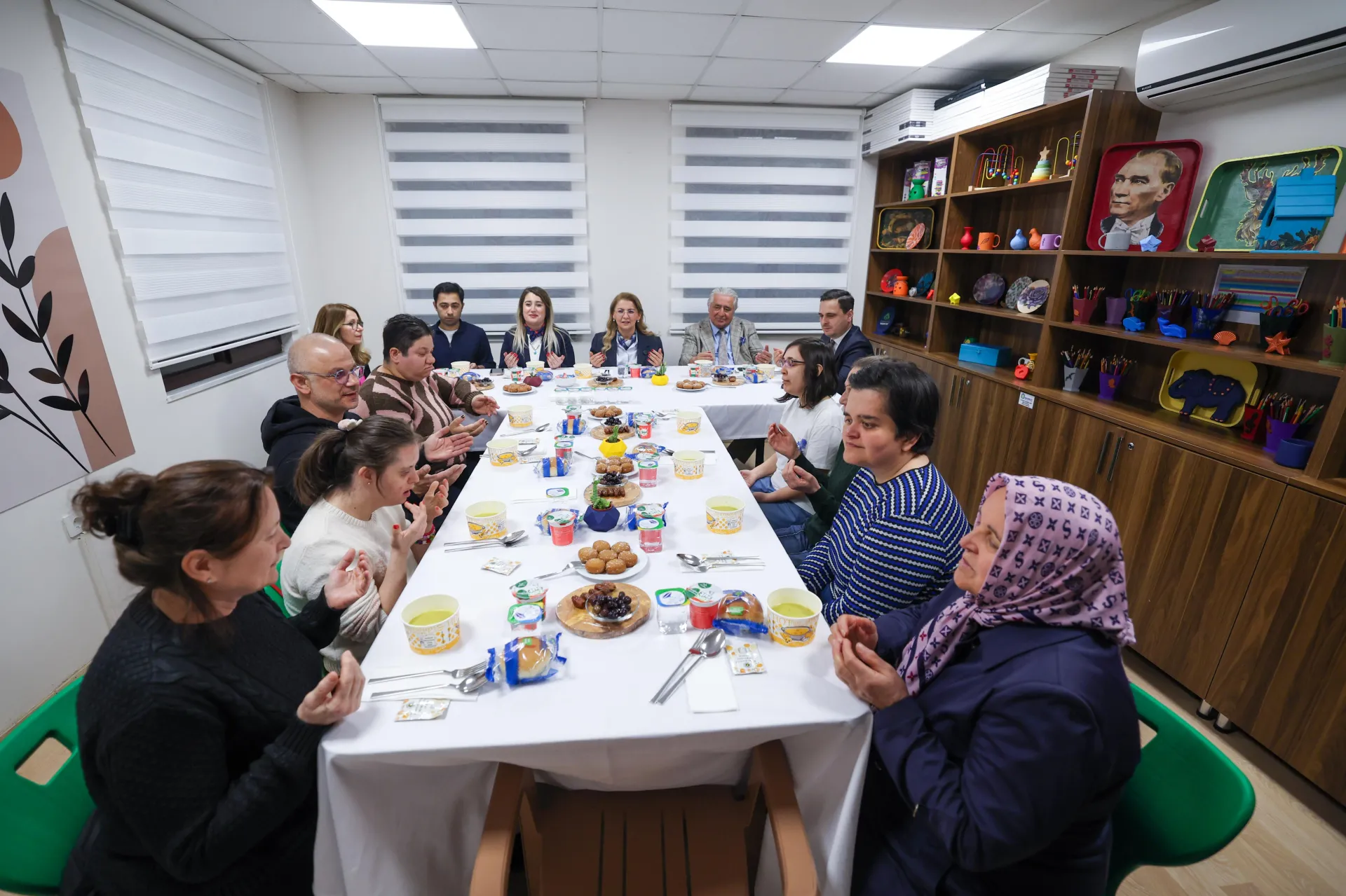 ENGELSİZ YAŞAMEVİ’NDE İFTAR BULUŞMASI