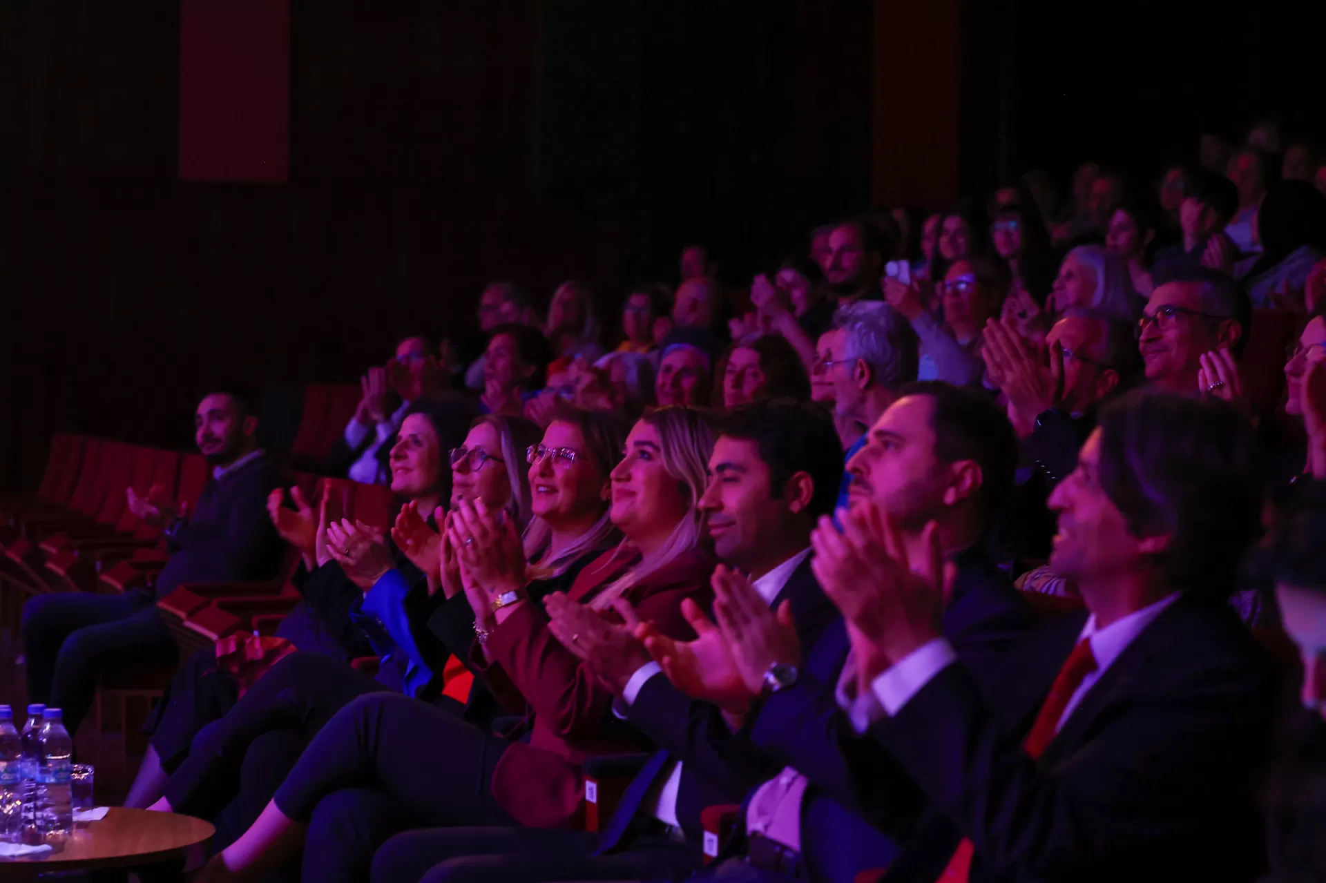 EFSANE SOPRANO LEYLA GENCER BAKIRKÖY’DE ANILDI