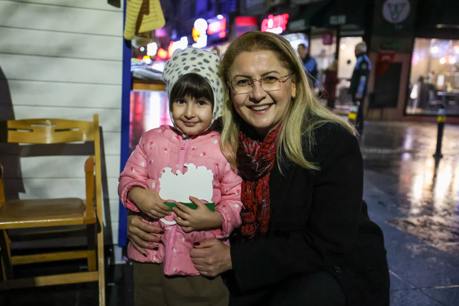 BAŞKAN OVALIOĞLU BAKIRKÖY’DE KURULAN YILBAŞI PANAYIRINI ZİYARET ETTİ