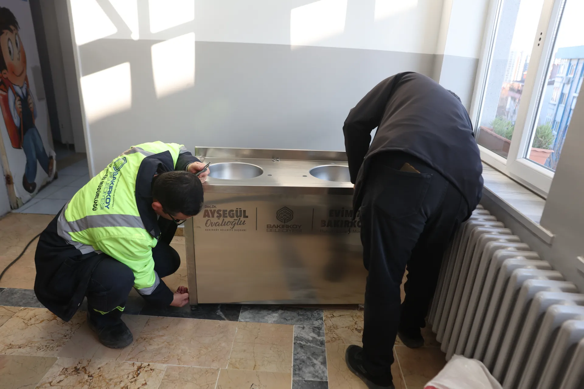 BAKIRKÖY'ÜN YOLLARI YENİLENİYOR, ALTYAPISI GÜÇLENİYOR