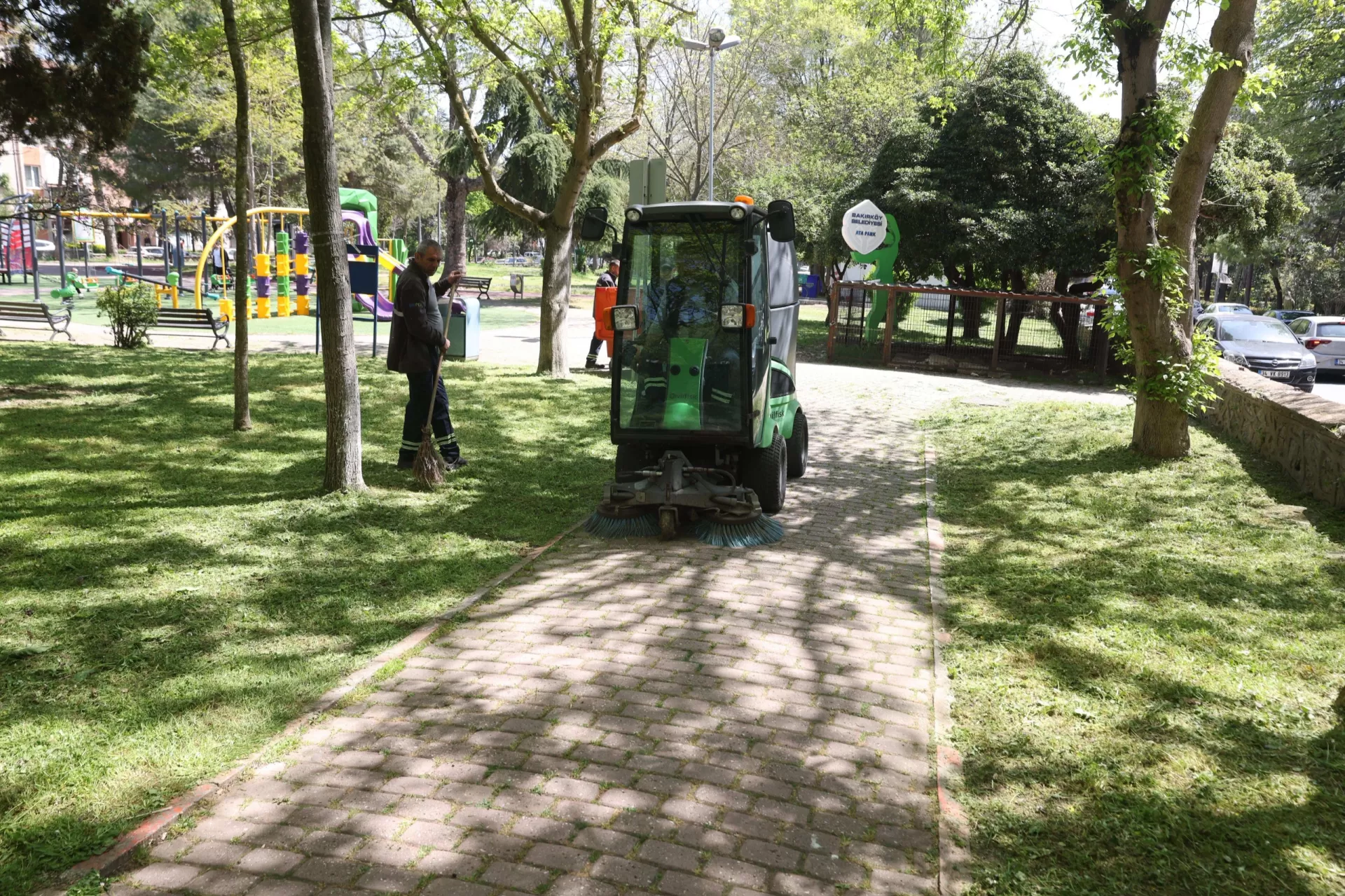 BAKIRKÖY’ÜN PARKLARI YAZA HAZIR