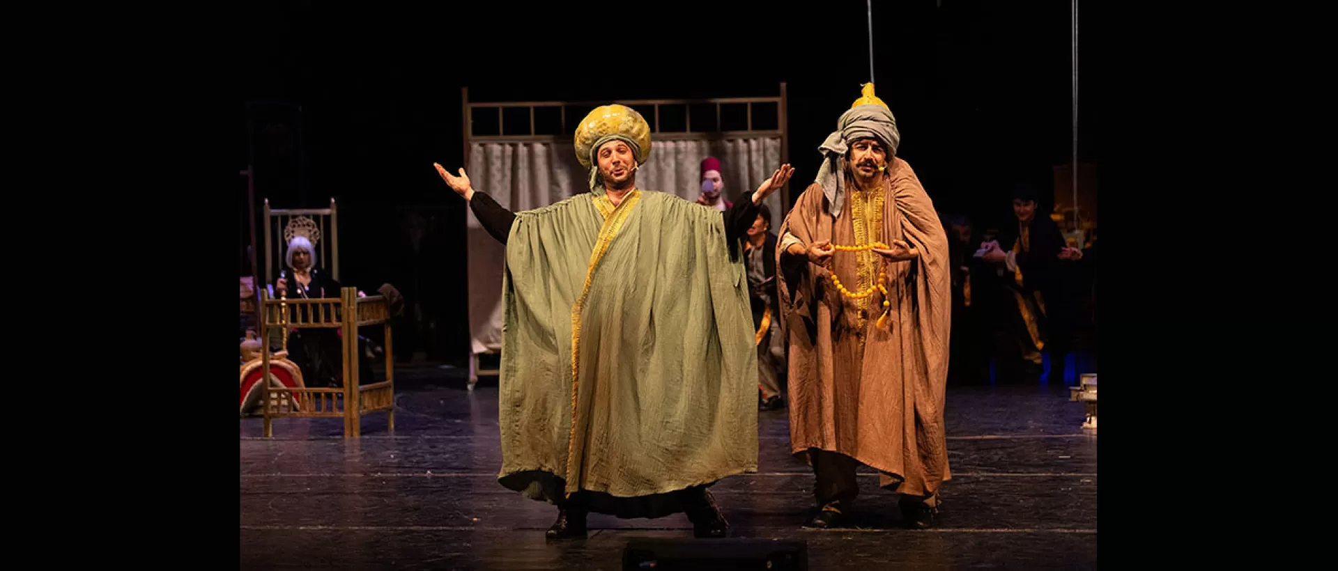 ''Eşeğin Gölgesi' Oyunu Bakırköy Belediye Tiyatroları Yeni Sezonda Gösterime Başladı